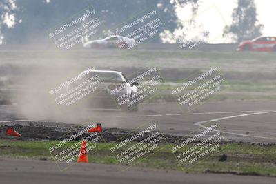 media/Jan-18-2026-CalClub SCCA (Sun) [[8bc6468723]]/Group 5 Race/Turn 1/